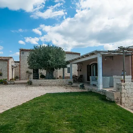 La Casazza - Country House *