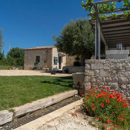 La Casazza - Country House Apartment Rosolini